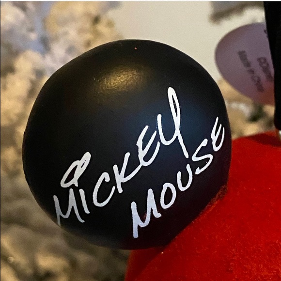 🎄❤️Disney Mickey Mouse Sculptured Ear Hat Ornament - Picture 8 of 9